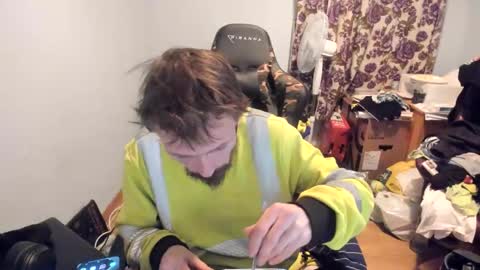 hot online show from February 17, 7:24 pm