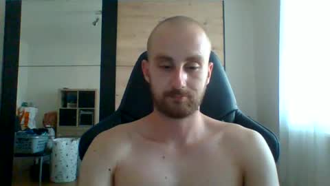 hotswissboy98 online show from July 2, 6:35 pm