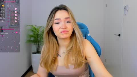 hello Im Eva online show from January 8, 5:16 am