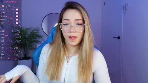 hello Im Eva online show from January 26, 7:32 am