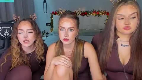 hello Im Eva online show from December 18, 7:09 pm