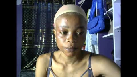 hottie baddie14 online show from November 18, 9:45 am