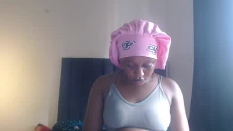 Ella online show from July 5, 10:22 am