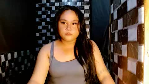 hottie_uzeah21 online show from May 31, 6:34 am