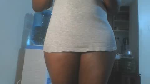 Snapshot of hottie_vera chatting on September 25, 11:06 am vera online show from September 25, 11:06 am