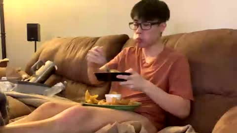 hottiewithabody101 online show from October 18, 1:43 am