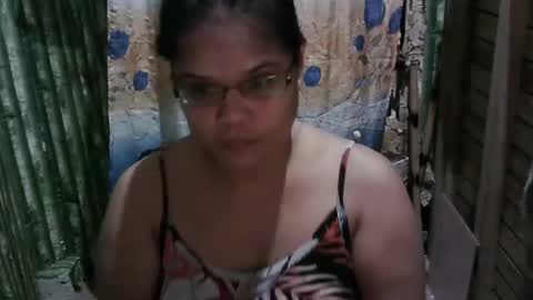 hotty_babex online show from May 4, 4:57 pm