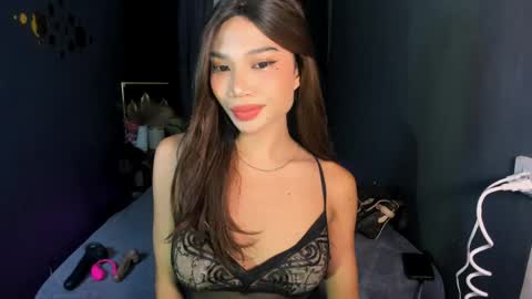 Hi i am Jane half vietnamese and half pinay and would like to meet good person here XOXO online show from May 23, 6:59 pm