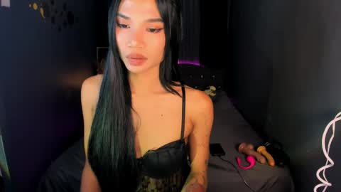 Hi i am Jane half vietnamese and half pinay and would like to meet good person here XOXO online show from May 28, 1:58 am
