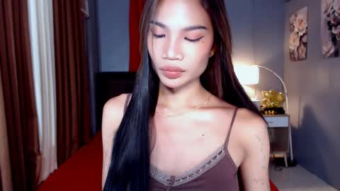 Hi i am Jane half vietnamese and half pinay and would like to meet good person here XOXO online show from April 10, 8:46 pm