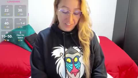 hottychrystal online show from March 20, 2:22 pm