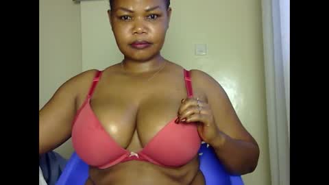 hotysquiter433224 online show from May 1, 5:56 am