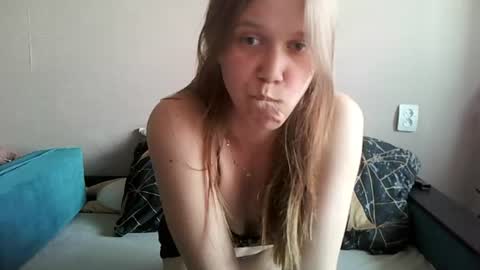 huba_boobies online show from July 8, 4:27 am