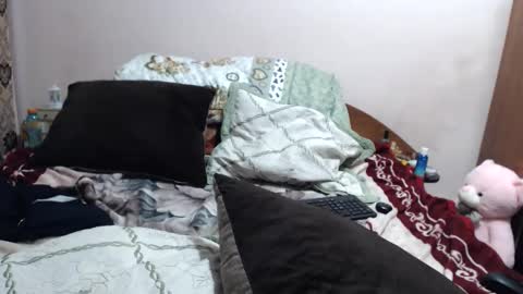 hugeassdevil online show from March 18, 2:45 pm