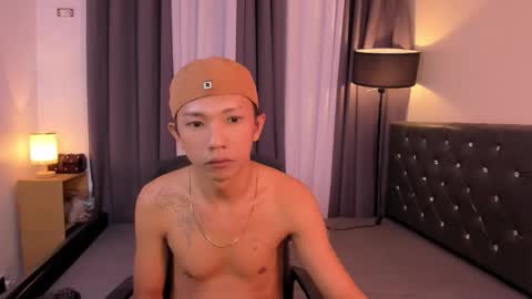 hugecock_pretty714250 online show from November 8, 6:55 pm