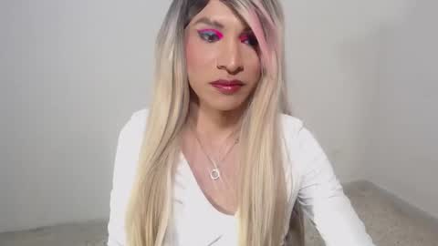 Danezka online show from December 22, 5:25 am