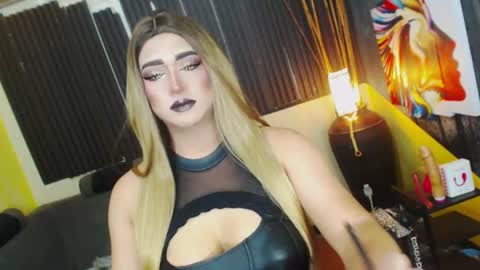 MsLovely online show from July 4, 11:58 am
