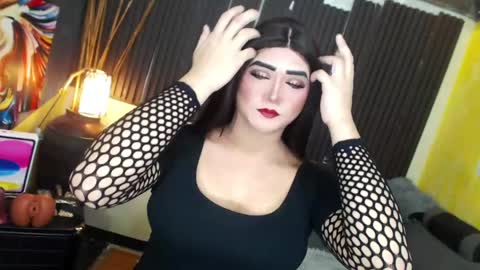MsLovely online show from April 25, 9:55 am