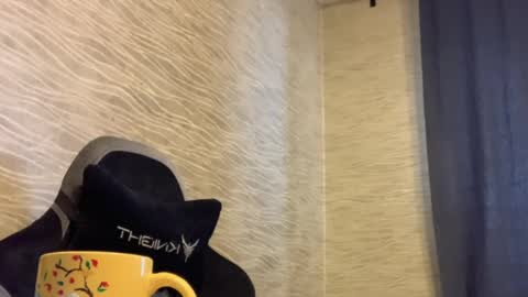 Hugo online show from March 1, 1:15 pm