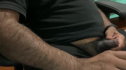 HunkyLover online show from April 1, 11:33 am