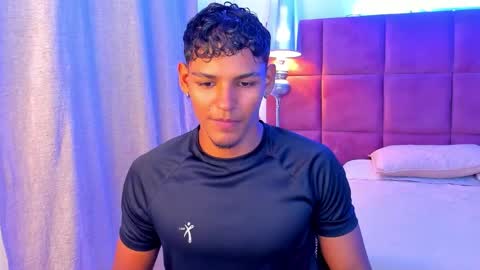 Hugo Cano online show from December 2, 3:05 am