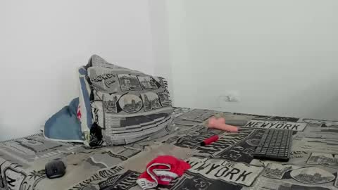 Hugo online show from February 11, 7:59 pm