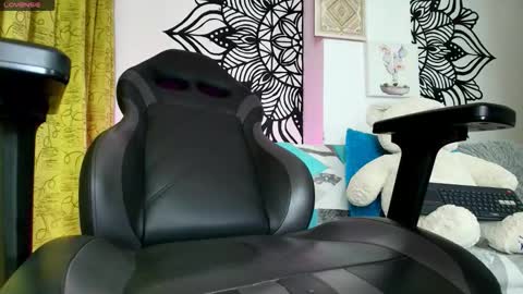 Snapshot of huila97 chatting on October 9, 11:32 pm elecktra12 online show from October 9, 11:32 pm