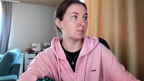 HumpyGrey online show from April 28, 5:01 am