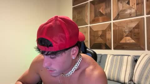 hungkingg22 online show from October 3, 11:13 pm