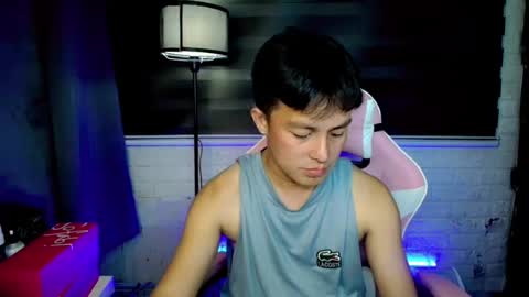 hunk_danny online show from August 1, 3:35 pm