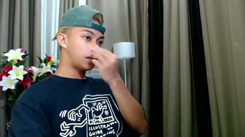 hunk_edward online show from June 25, 7:46 am