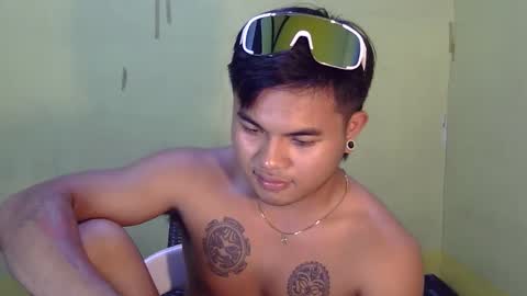 hunkyzeus online show from October 19, 5:17 pm