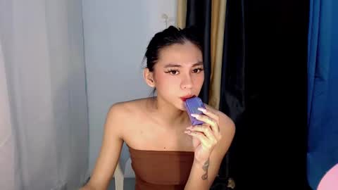 hunkyzeus online show from December 24, 3:38 am