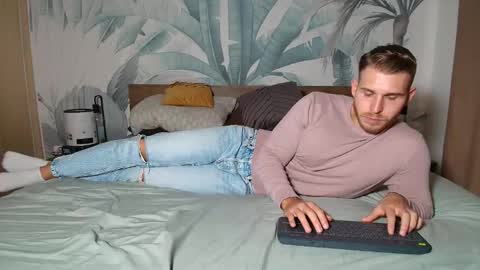 Hunter Bridges online show from September 28, 1:20 pm