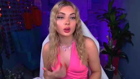 hyileyclark online show from February 22, 10:19 am