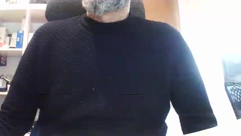 Hyperpau online show from December 16, 2:56 pm