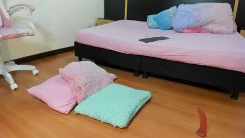 karoll online show from December 17, 8:15 pm