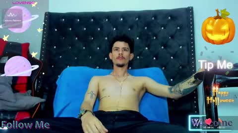 kelvis online show from November 2, 4:34 am