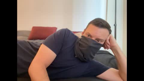 i o ro online show from December 22, 9:20 pm