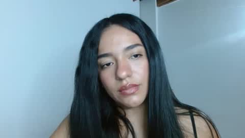 iam_paolax online show from December 14, 2:07 am