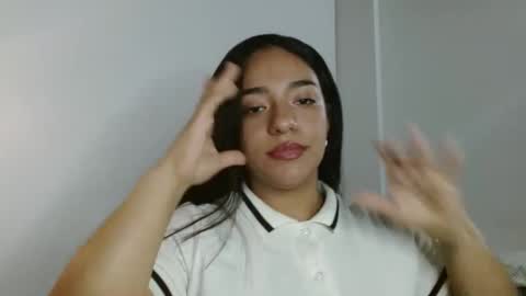 iam_paolax online show from December 4, 11:04 pm