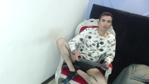 Iam Smith  online show from January 16, 3:54 pm