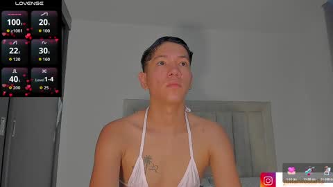 Juliiiiian online show from May 6, 11:38 am