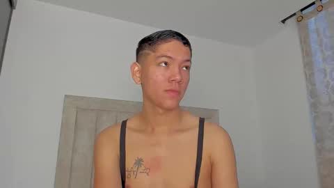 Juliiiiian online show from February 25, 11:25 am