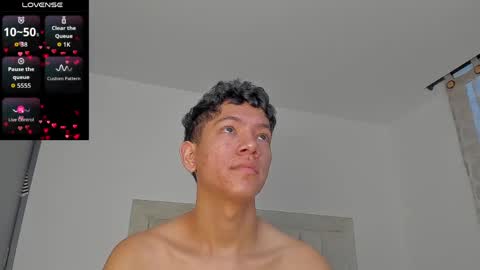 Juliiiiian online show from April 6, 11:11 am