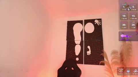 IM LOLA  online show from October 7, 4:14 pm