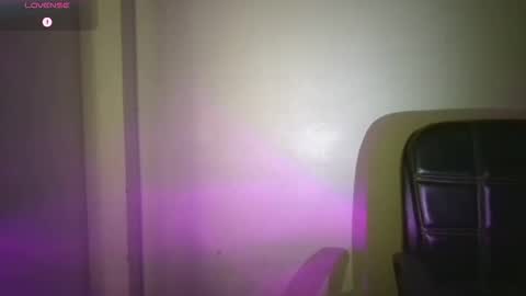 hainnahh online show from November 16, 6:54 pm