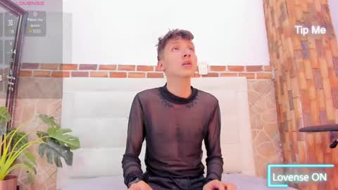 Thiago online show from January 22, 3:20 am