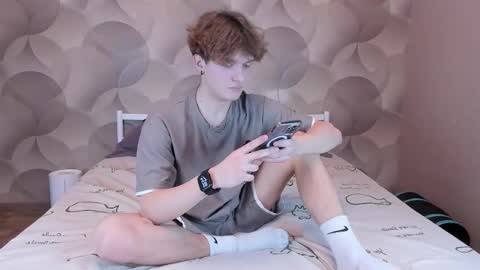 Ian Flor online show from February 12, 3:26 pm