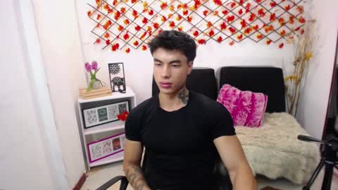 Ian  online show from March 10, 1:04 pm